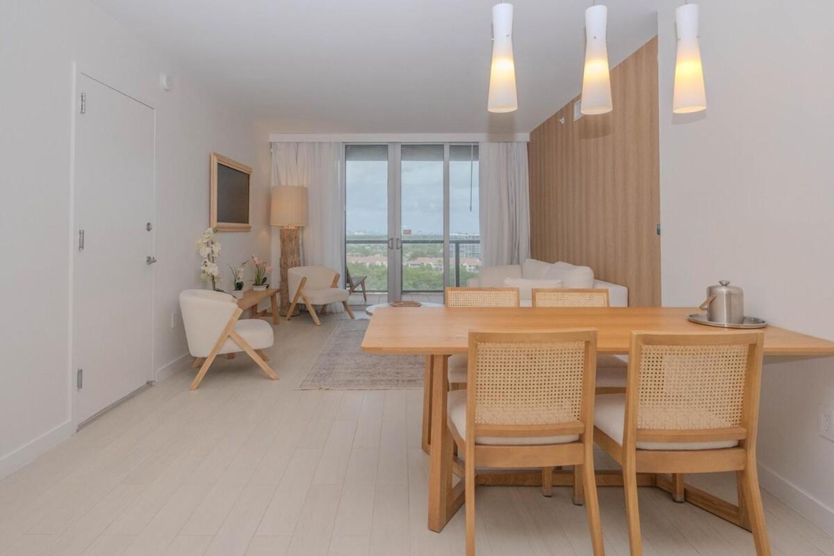 2B 2B Luxury Ocean Views Apt In Hallandale Beach Appartement Buitenkant foto